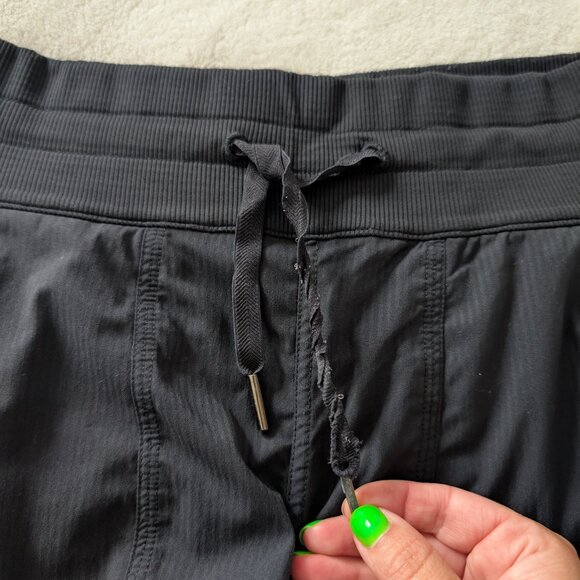 3/$22 Lululemon Dance Studio Crop II black - unlined - Picture 5 of 7